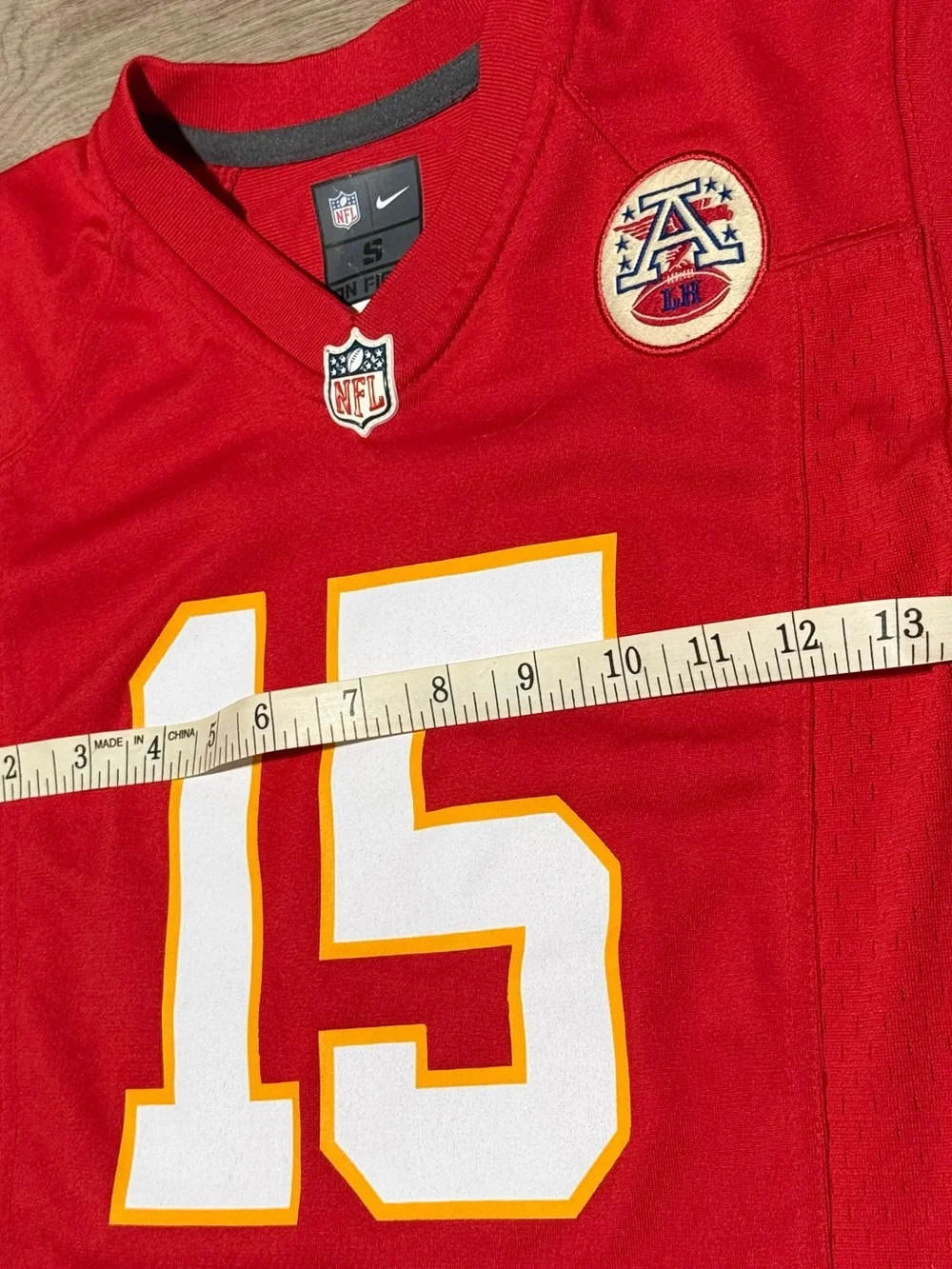 Nike NFL Kansas City Chiefs Patrick Mahomes #15 On Field Jersey Red Kids Size S